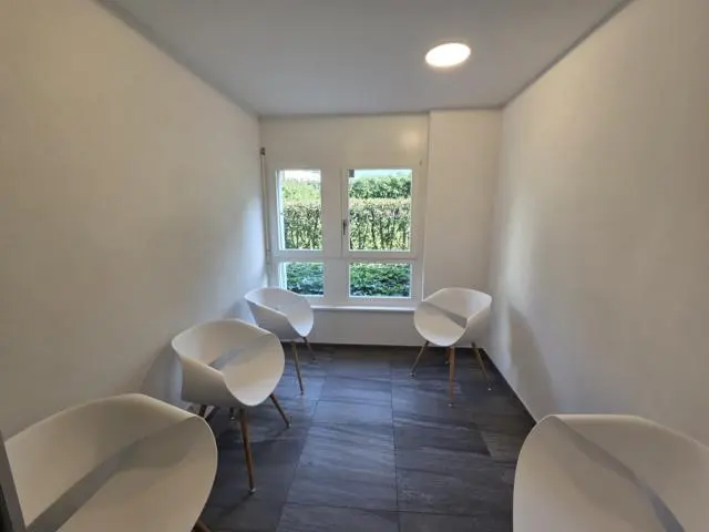 Cabinet médical entièrement rénové au cœur de la ville — 2