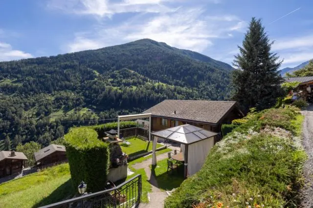 Charmantes Chalet in ruhiger Lage — 2