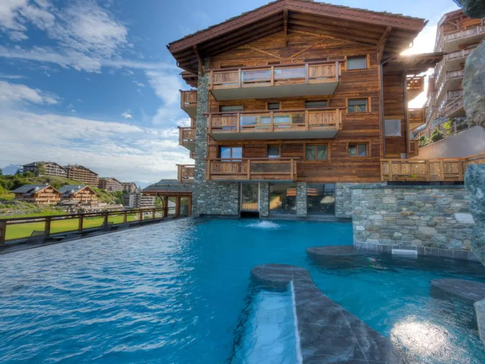 Hotel · Haute-Nendaz — photo 1