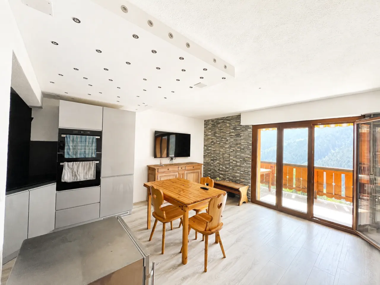 Appartement 2.5 pièces avec vue — 1
