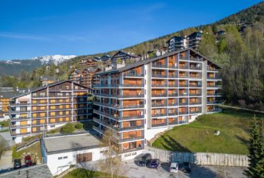 Angenehme Wohnung mit Balkon und Aussicht