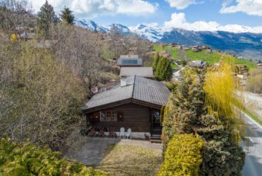Chalet with character near the resort of Haute-Nendaz