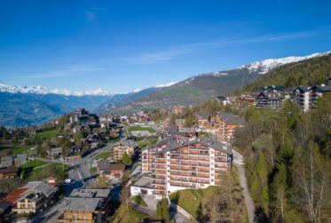 Angenehme Wohnung mit Balkon und Aussicht