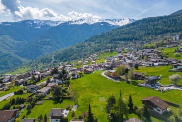 Wunderschönes Baugrundstück mit Blick auf die Rhone-Ebene und die Alpen