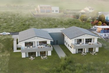 Beautiful flat with garden in villa
