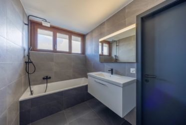 Magnificent renovated attic in the centre of the resort