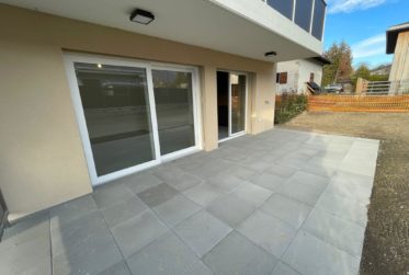 Pretty new flat with large garden