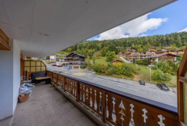 2.5-room flat in village centre