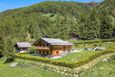 Exceptional chalet in an idyllic setting