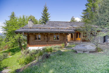 Authentic chalet with mazot nestled in a haven of peace