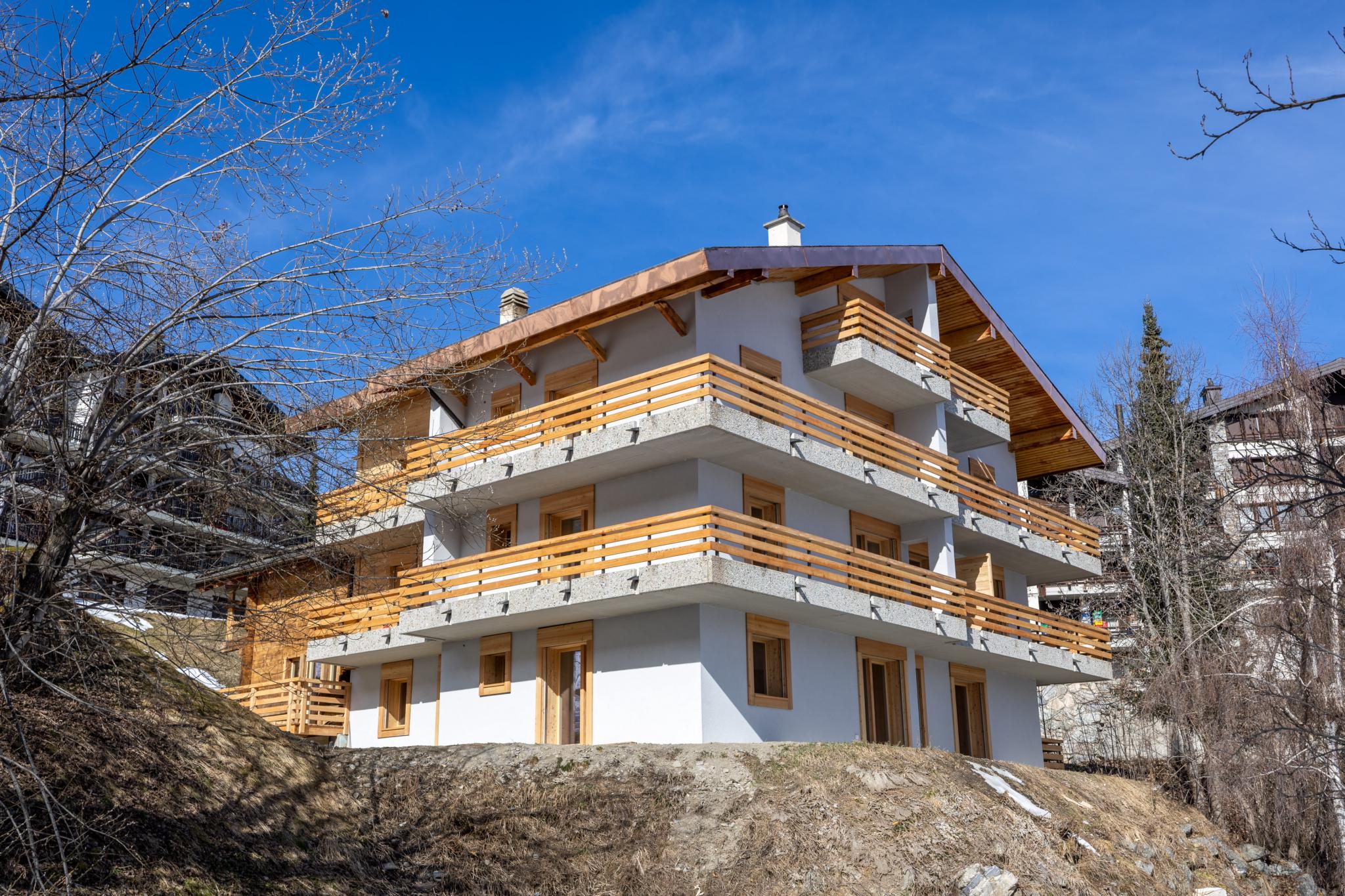 Magnifique appartement entièrement rénové au centre de la station