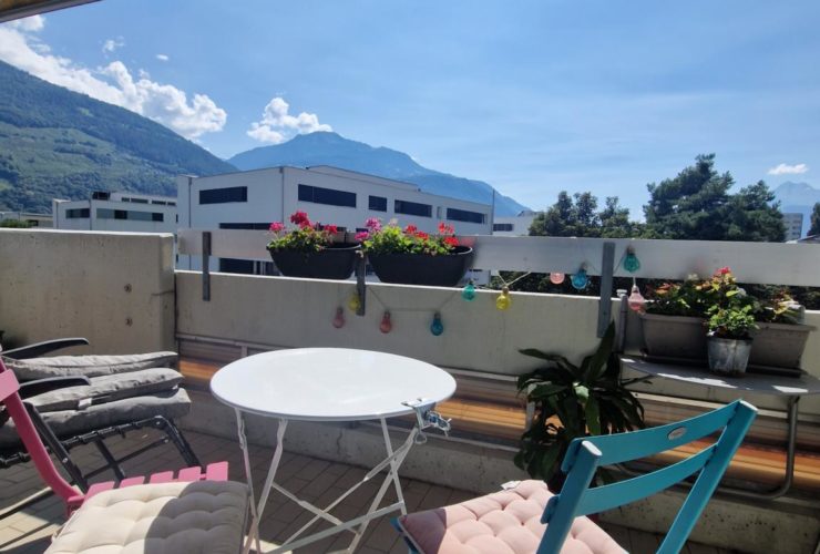 Charming 3-Bedroom Apartment with balcony