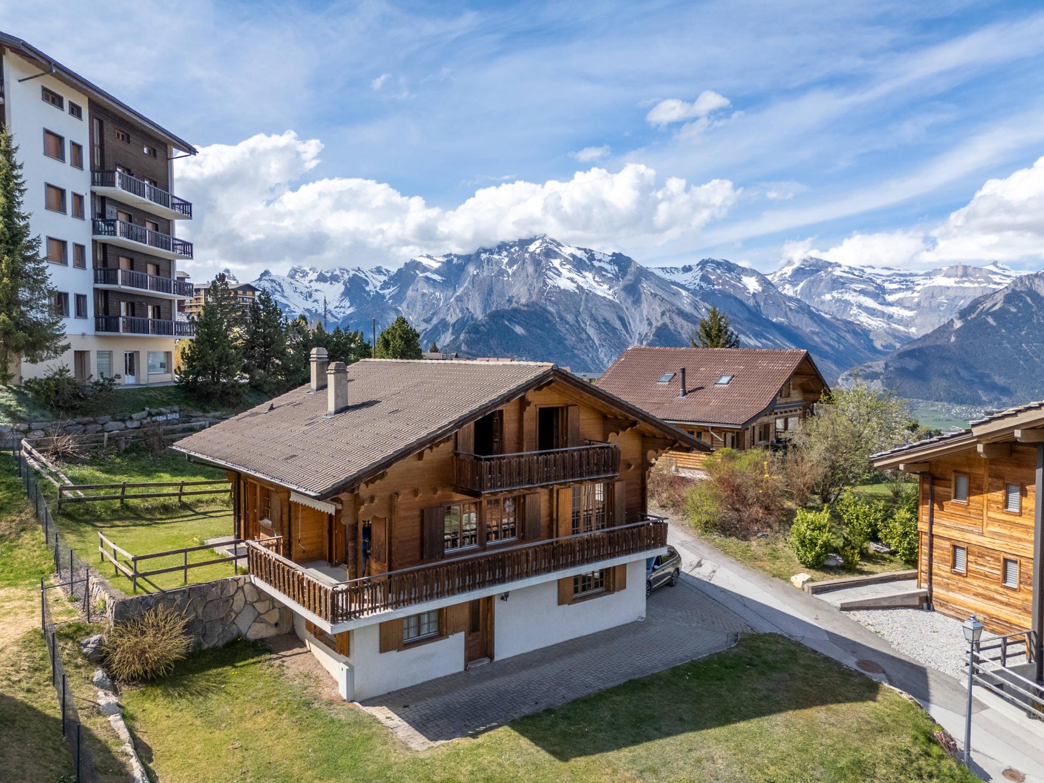 Charmantes chalet in zentrumsnähe mit freier aussicht
