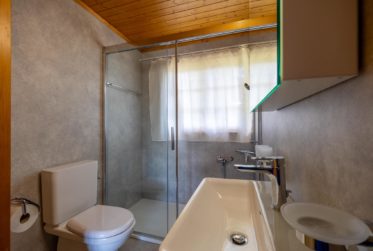 Charming Chalet close to the center with open views