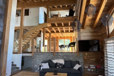 Luxuriöses Chalet mit 2 Wohnungen und atemberaubender Aussicht