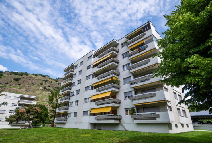 Charming 3-Bedroom Apartment with balcony