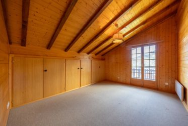 Charming Chalet close to the center with open views