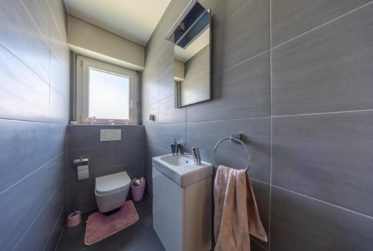 Appartement élégant de 4.5 pièces avec balcon