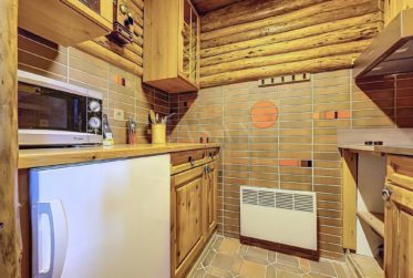 Large studio with a chalet atmosphere in the centre