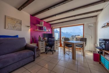 Lovely flat with stunning views, 50 m from the ski lifts