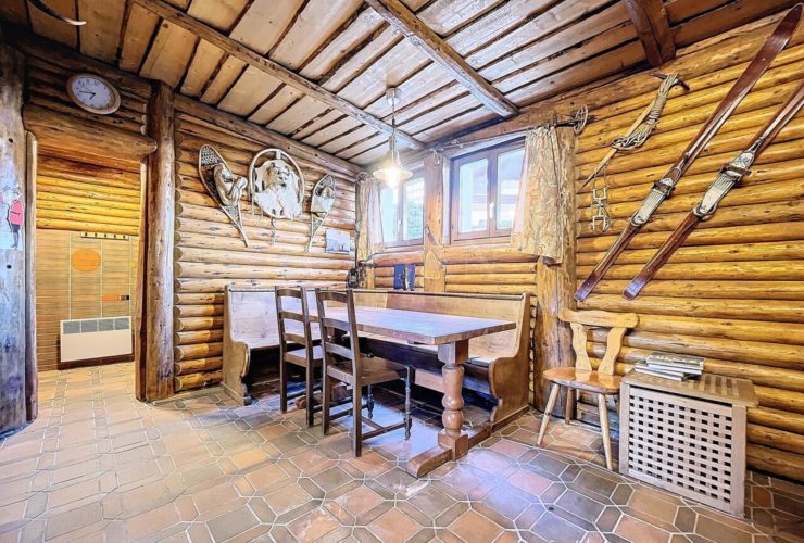 Large studio with a chalet atmosphere in the centre