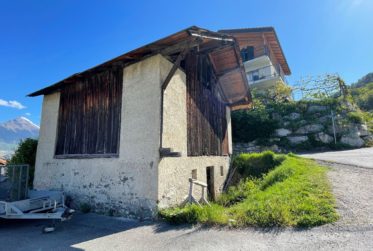 Magnificent barn with view