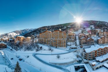 Lovely flat with stunning views, 50 m from the ski lifts