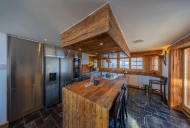 Beautiful ski in/out chalet with breathtaking views