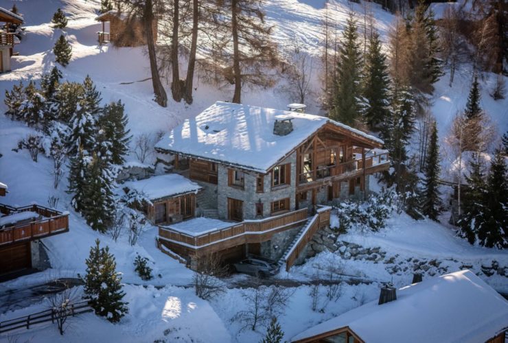 Beautiful ski in/out chalet with breathtaking views
