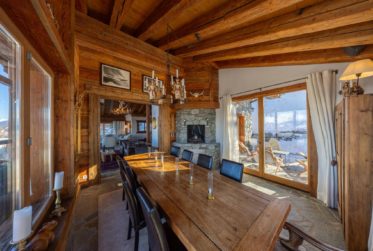 Beautiful ski in/out chalet with breathtaking views