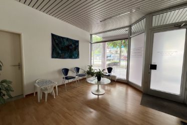 Zwei vermietete Geschäftsräume – Top-Investitionsmöglichkeit in Siders
