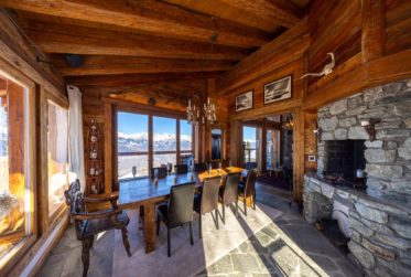 Beautiful ski in/out chalet with breathtaking views