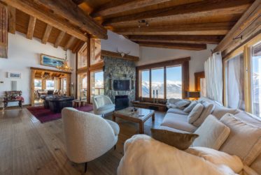 Beautiful ski in/out chalet with breathtaking views