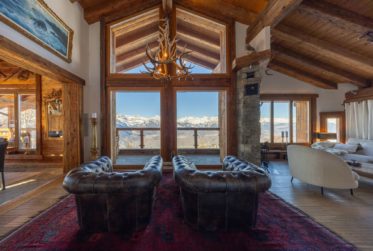 Beautiful ski in/out chalet with breathtaking views