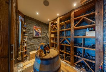 Beautiful ski in/out chalet with breathtaking views