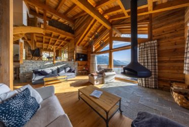 Luxurious 2 apartments chalet with breathtaking views