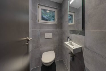 Completely renovated 4.5p flat