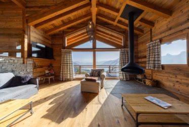 Luxurious 2 apartments chalet with breathtaking views