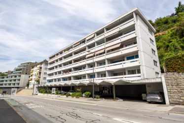 Completely renovated 4.5p flat