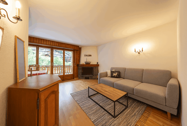 Spacious 3.5-room flat in the heart of the resort