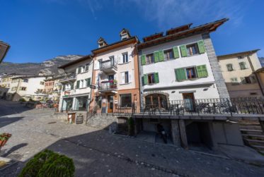 Lovely 3.5-room attic duplex apartment in the old town centre