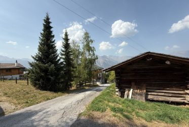 Magnificent building plot with views