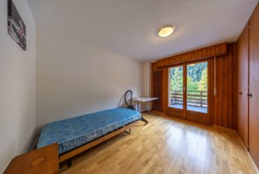 Spacious 3.5-room flat in the heart of the resort