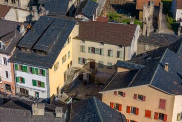 Lovely 3.5-room attic duplex apartment in the old town centre