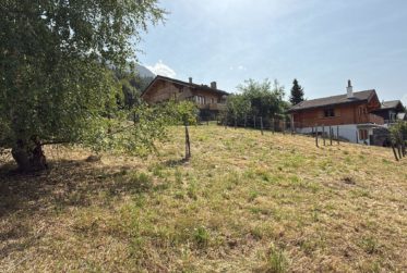 Magnificent building plot with views