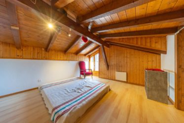 Lovely 3.5-room attic duplex apartment in the old town centre