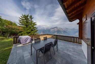 Beau chalet avec vue à couper le souffle