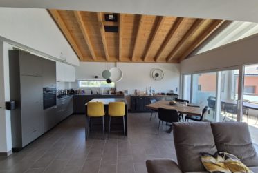 Wunderschöne 5.5-Zimmer-Maisonette mit Galerie