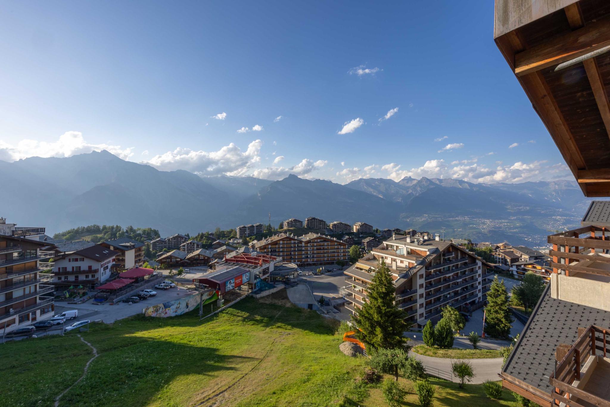 Charmant appartement aux pieds des pistes (ski in/out)