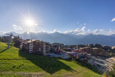 Charmant appartement aux pieds des pistes (ski in/out)